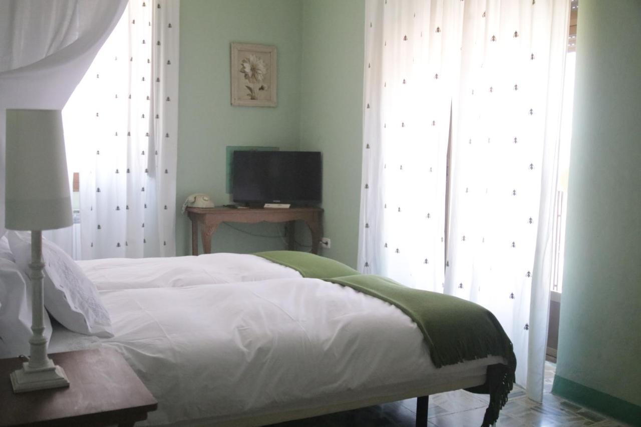 Hotel Villa Maria Fuentes de Béjar Eksteriør bilde