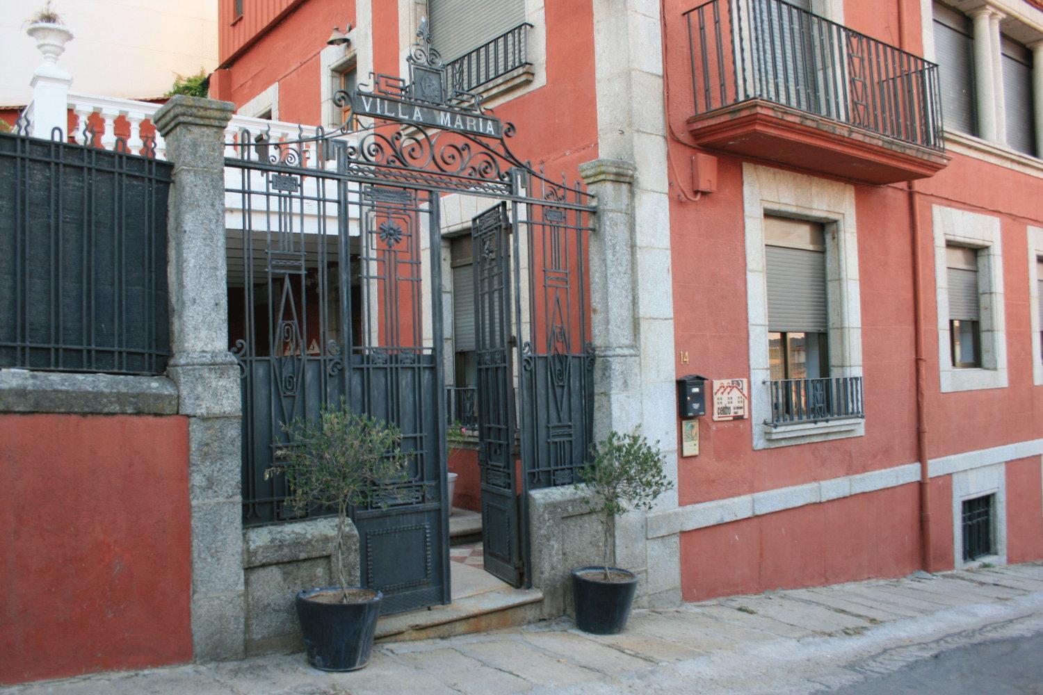 Hotel Villa Maria Fuentes de Béjar Eksteriør bilde